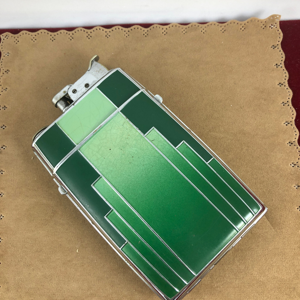 Vintage Green Evans Enameled Cigarette Case Stash - Picture 5 of 7